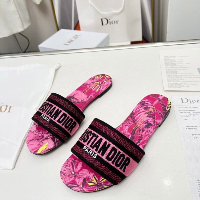 ch**an D*or slippers
